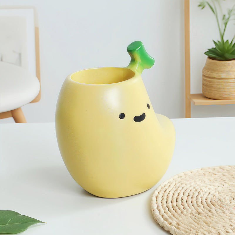 Cute banana pen holder, desktop makeup brush storage ornament, decoration